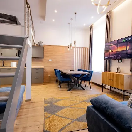 Bernat Homes شقة *
