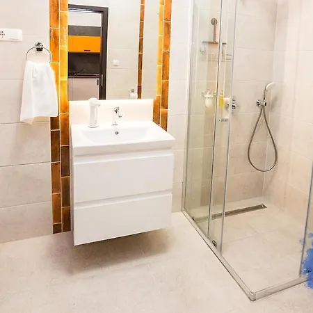 Bernat Homes شقة *