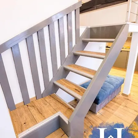 Bernat Homes Апартаменты